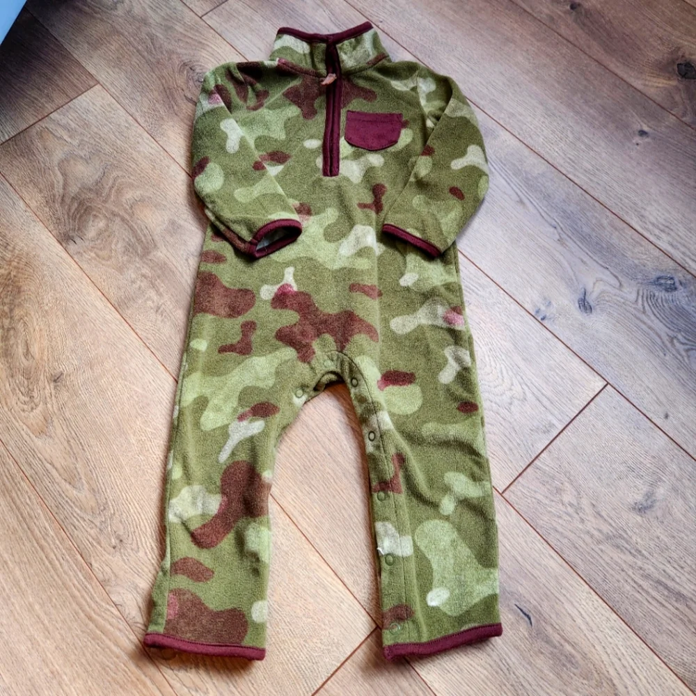 18m Carter's Fleece camo Romper